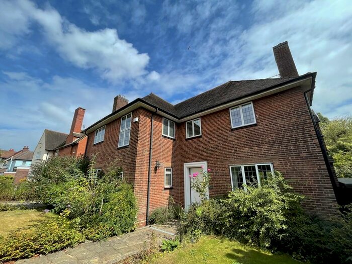 5 Bedroom Detached House To Rent In Selwyn Road, Edgbaston, B16