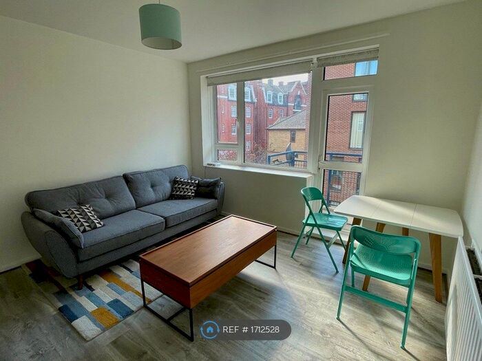 2 Bedroom Flat To Rent In Lingfield House, London, SE1