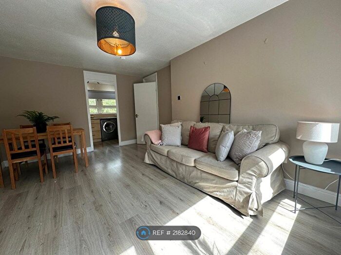 1 Bedroom Flat To Rent In Inveresk Street, Glasgow, G32