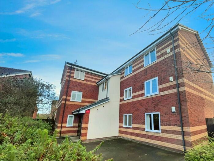 2 Bedroom Flat To Rent In Calico Close, Trinity Riverside, Salford, M3