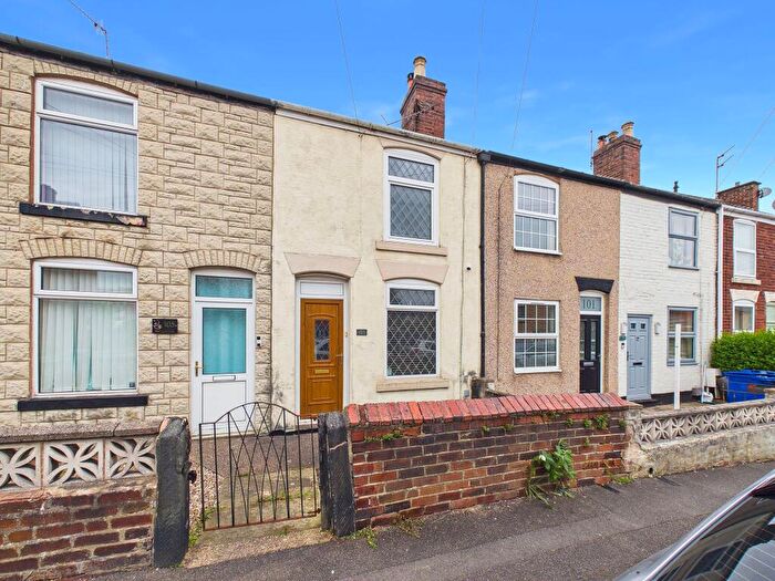 2 Bedroom Terraced House For Sale In Wellington Street, New Whittington, S43