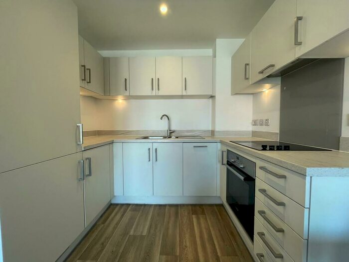 1 Bedroom Apartment To Rent In Bell Barn Road, Birmingham, B15