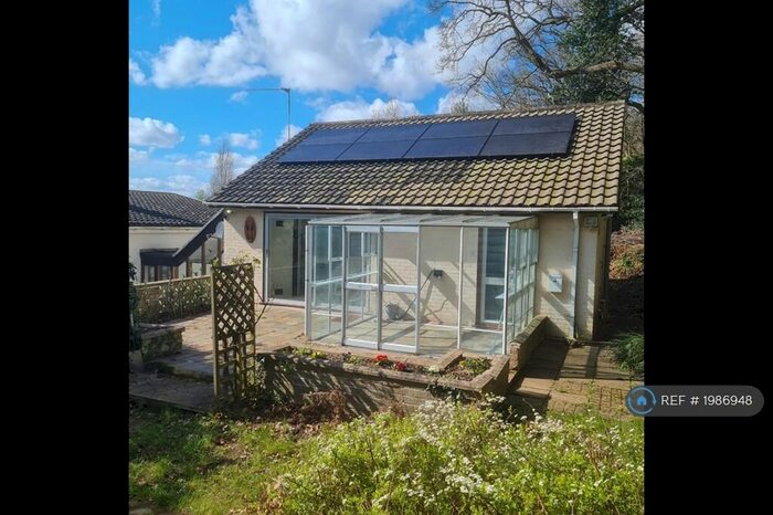 2 Bedroom Bungalow To Rent In Townhouse Road, Costessey, Norwich, NR8