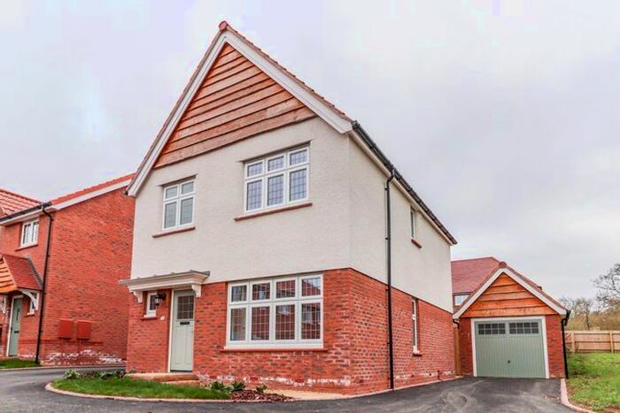 3 Bedroom Property To Rent In Honeysuckle Avenue, Cheltenham, GL53