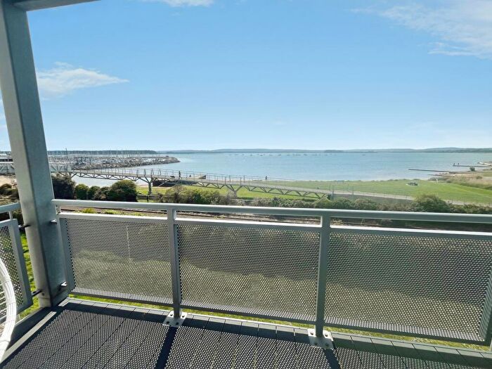 2 Bedroom Apartment For Sale In Stone Close, Poole, Dorset, BH15