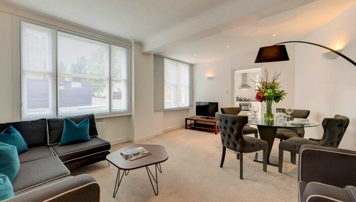 2 Bedroom Flat To Rent In Hill Street, Mayfair, W1J