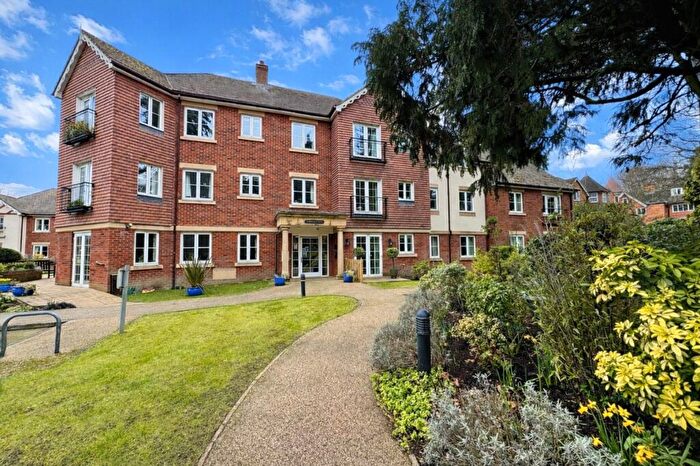 1 Bedroom Retirement Property For Sale In Branksomewood Road, Fleet, Hampshire, GU51