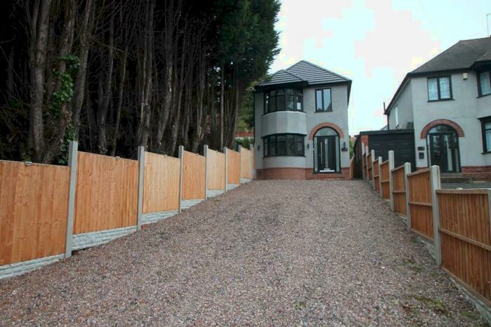 3 Bedroom Detached House To Rent In Barrs Road, Cradley Heath, West Midlands, B64