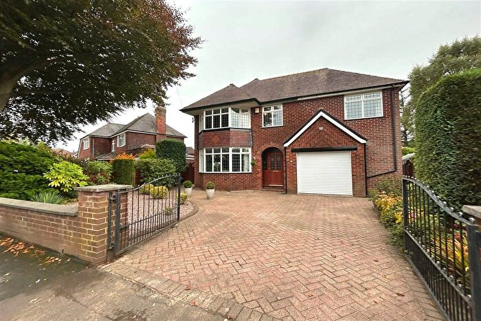 4 Bedroom Detached House For Sale In Norris Road, Sale, M33