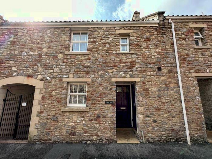 2 Bedroom Cottage To Rent In Mill Street, Wells, BA5