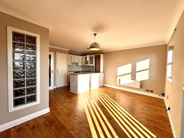 1 Bedroom Maisonette To Rent In Douglas Avenue, Carlton, Nottingham, NG4