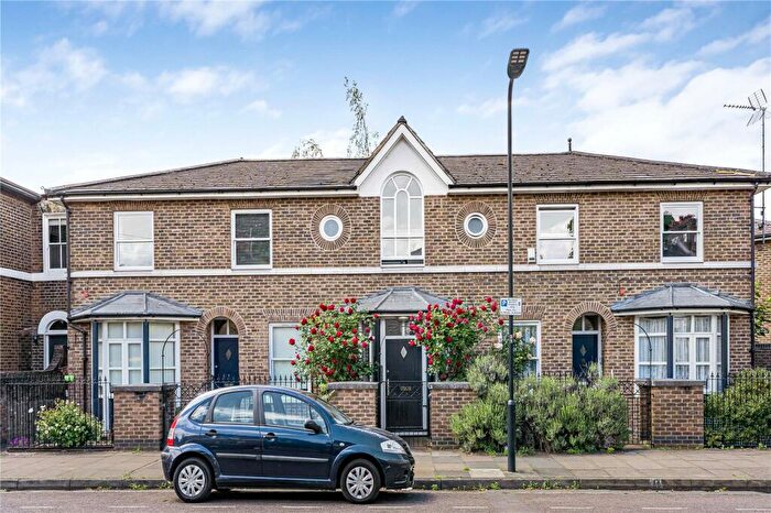 1 Bedroom Apartment For Sale In Hertford Road, London, N1