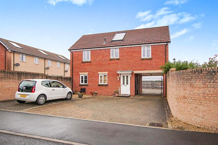 2 Bedroom House To Rent In Wood Mead, Bristol, BS16