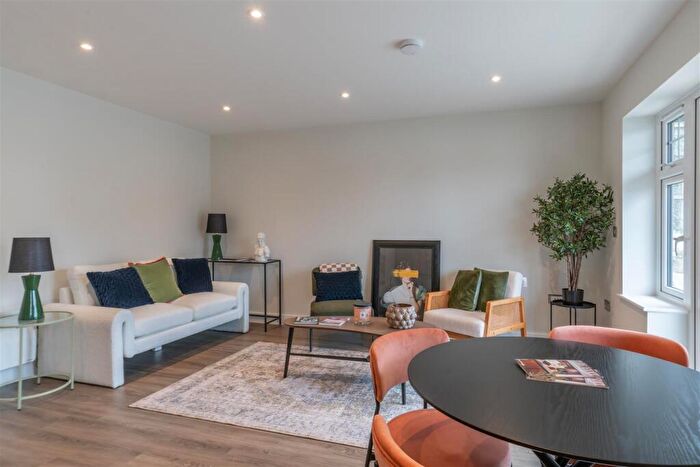 2 Bedroom Apartment For Sale In Danecourt Road, Ashley Cross, BH14