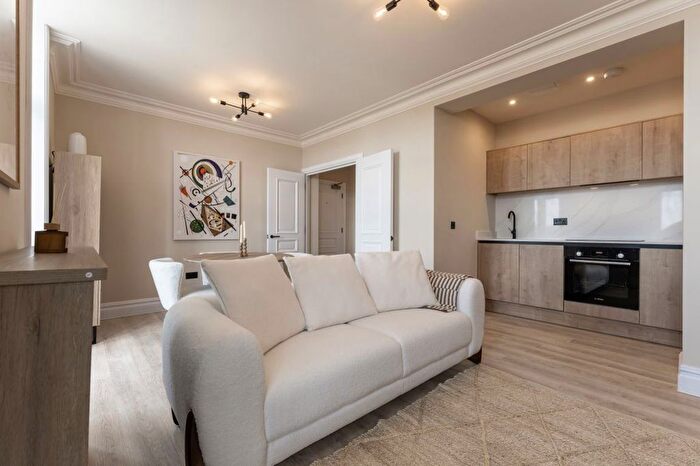 1 Bedroom Flat To Rent In Albion Place, Ramsgate, CT11