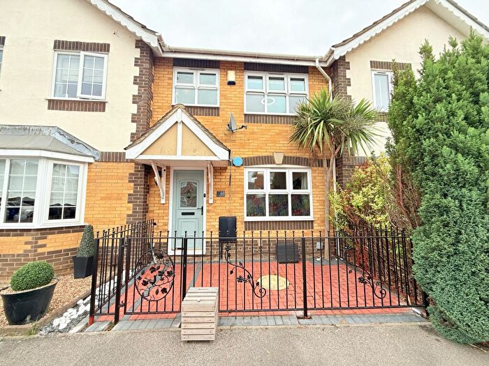 3 Bedroom Terraced House For Sale In Daniel Close, Chafford Hundred, RM16