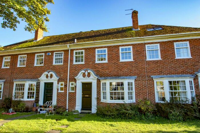 3 Bedroom Terraced House To Rent In Pound Cottages, Wallingford Road, Streatley, Berkshire, RG8