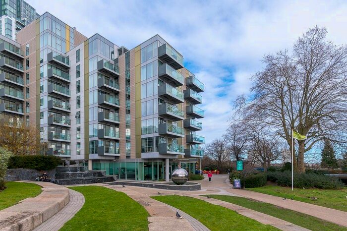 1 Bedroom Flat To Rent In Riverside Apartments, Goodchild Road, Woodberry Down, Manor House, N4