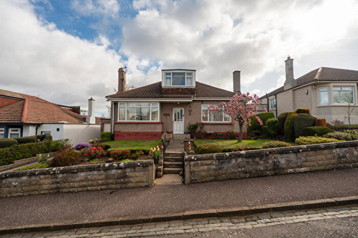 4 Bedroom Detached House For Sale In Woodhall Bank, Edinburgh, EH13