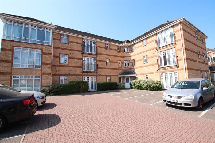1 Bedroom Flat For Sale In Benny Hill Close, Eastleigh, SO50