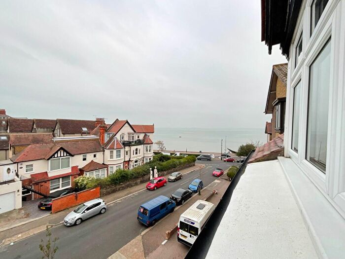 2 Bedroom Apartment To Rent In Cobham Road, Westcliff-on-Sea, SS0