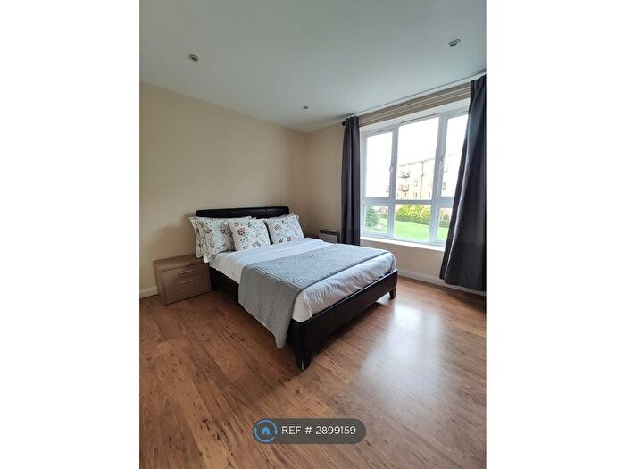 1 Bedroom Flat To Rent In Basque Court, London, SE16