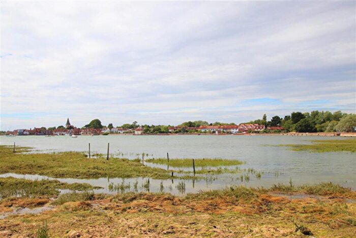 2 Bedroom Cottage To Rent In Walton Lane, Bosham, PO18