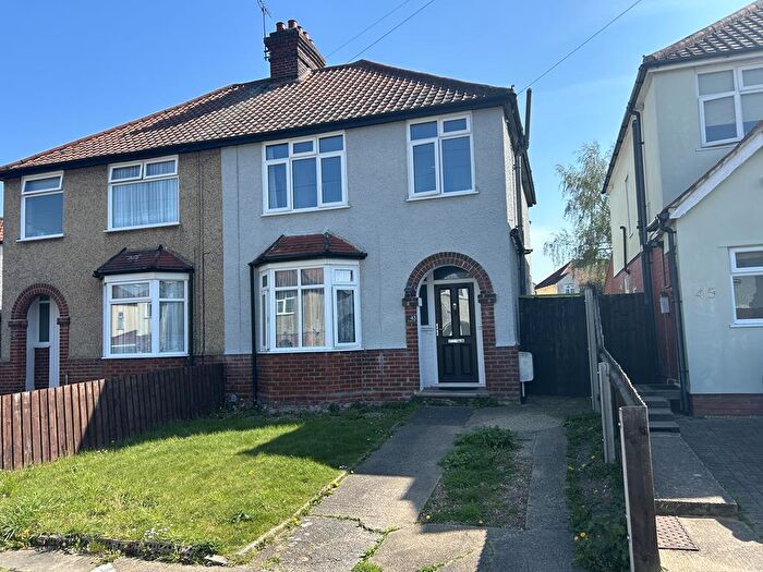 3 Bedroom Semi-Detached House To Rent In Brookfield Road, Ipswich, Suffolk, IP1