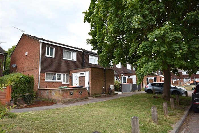 3 Bedroom End Of Terrace House For Sale In Chelsea Gardens, Houghton Regis, Dunstable, Bedfordshire, LU5