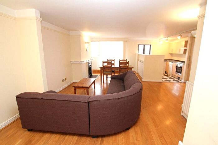 2 Bedroom Flat To Rent In Cavendish Crescent South, Cavendish Place Cavendish Crescent South, NG7
