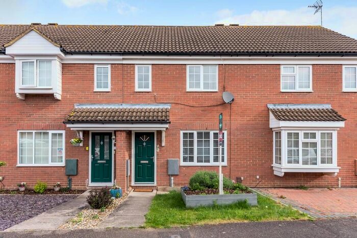 3 Bedroom Terraced House To Rent In Thompson, Aylesbuiry, HP21