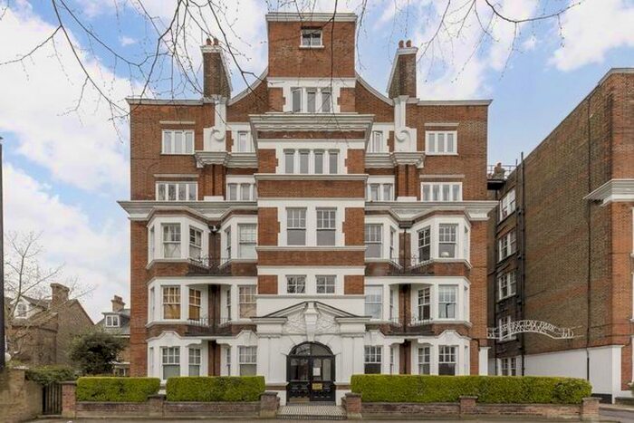 2 Bedroom Flat To Rent In Sutton Lane North, London, W4