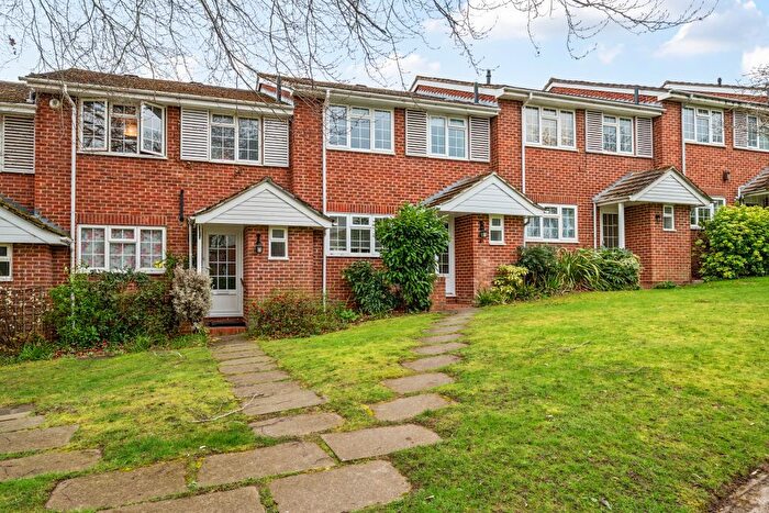 3 Bedroom Terraced House For Sale In Belgrave Manor, Woking, GU22
