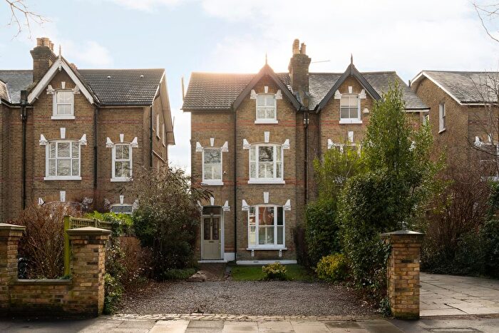 5 Bedroom Semi Detached House For Sale In St. Johns Park, Blackheath, SE3