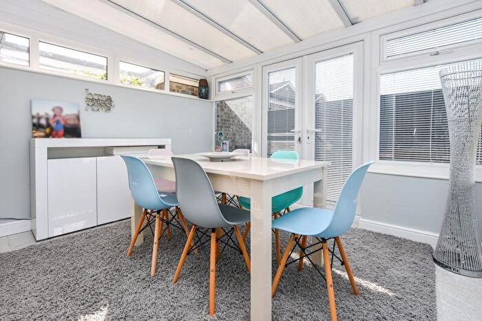4 Bedroom Detached House For Sale In Casewick Lane, Stamford, PE9