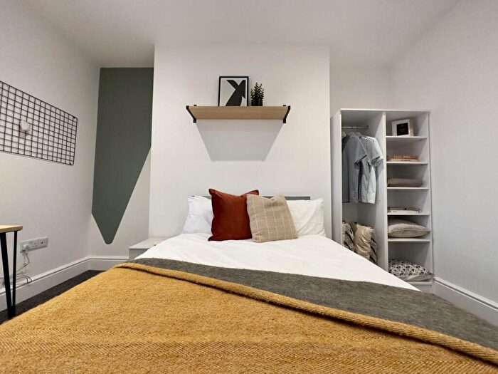 6 Bedroom Flat To Rent In Monks Road, Lincoln, LN2