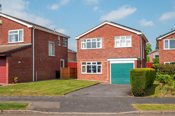 3 Bedroom Detached House For Sale In Maple Close, East Leake, LE12