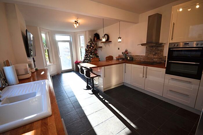 5 Bedroom Detached House To Rent In Borthwick Road, Boscombe, Bournemouth, BH1
