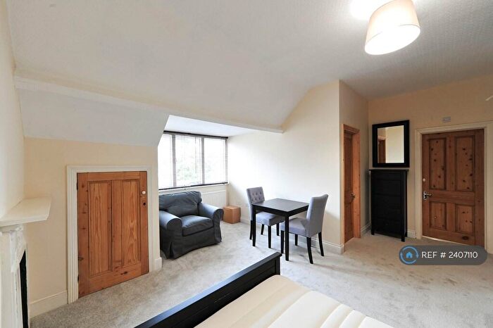 Studio To Rent In Bridgefield Road, Sutton, SM1