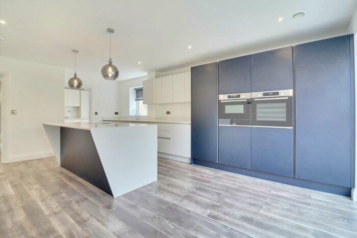 5 Bedroom Detached House To Rent In Parkland Place, Newport, Saffron Walden, CB11