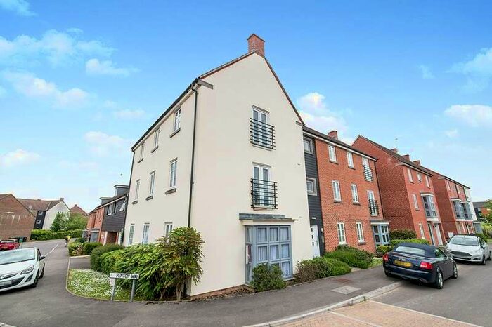 2 Bedroom Apartment To Rent In Penton Way, Basingstoke, Hampshire, RG24