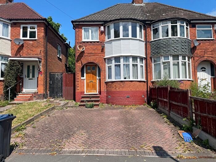 3 Bedroom Semi-Detached House To Rent In Calshot Road, Great Barr, B42