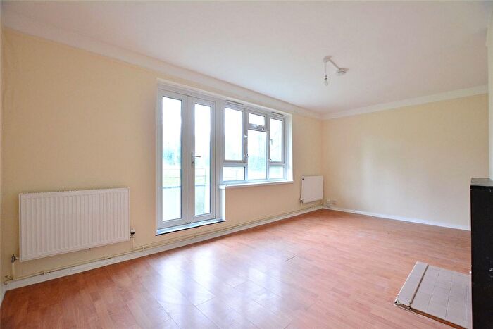 2 Bedroom Flat To Rent In Prendergast Road, London, SE3
