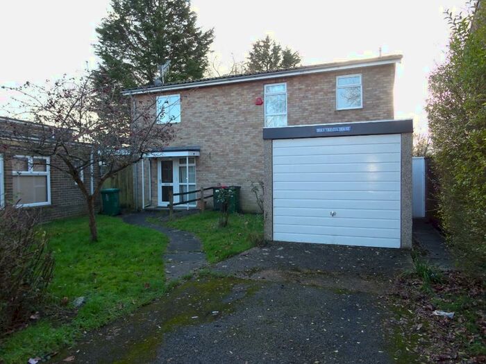 4 Bedroom Detached House To Rent In Titmus Drive, Crawley, RH10