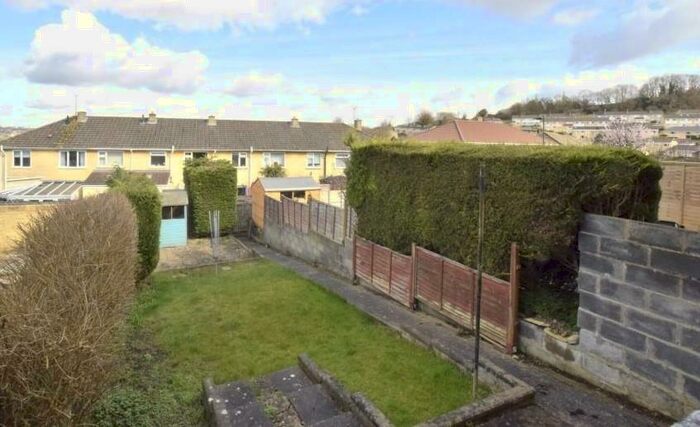4 Bedroom Terraced House To Rent In Ambleside Road, Bath, BA2