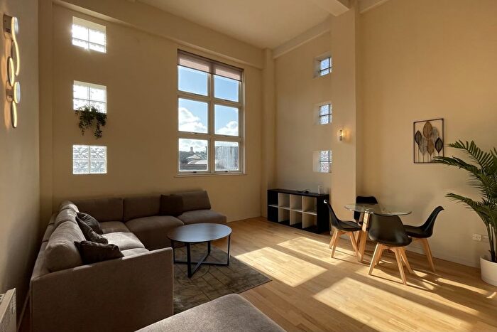 1 Bedroom Flat For Sale In Liverpool Road, Manchester, M3