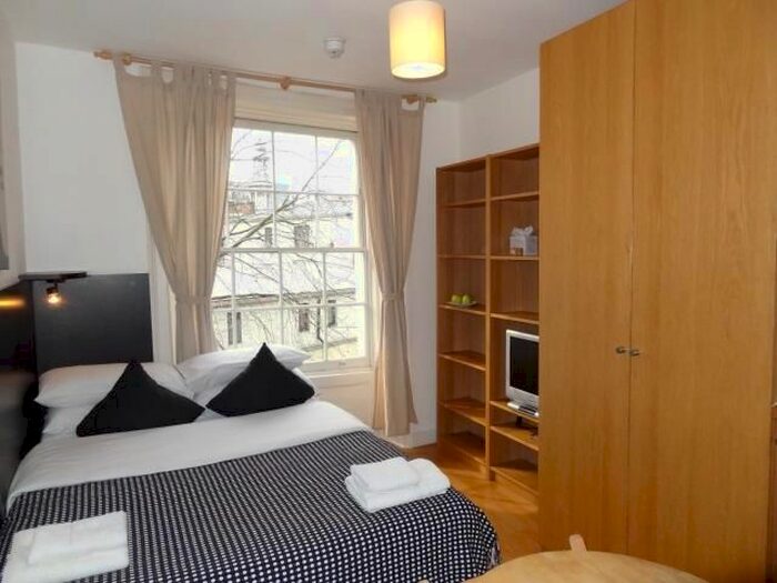 Studio To Rent In Cartwright Gardens, Bloomsbury, London, WC1H