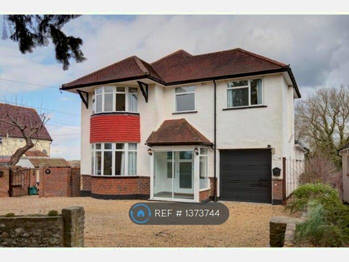 4 Bedroom Detached House To Rent In Ditches Lane, Coulsdon, CR5