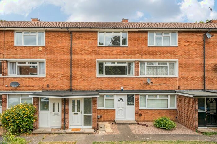 2 Bedroom Flat To Rent In Lyme Farm Road, London, SE12