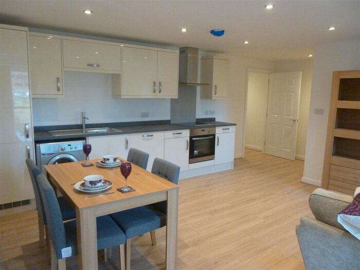 1 Bedroom Flat To Rent In Riverside Court, Biggleswade, SG18